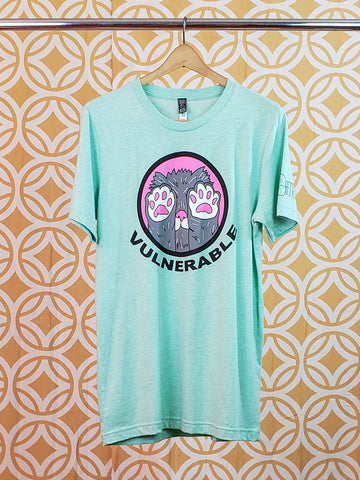 VULNERABLE CAT TEE